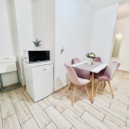 Av Apartment Turda Esterno foto